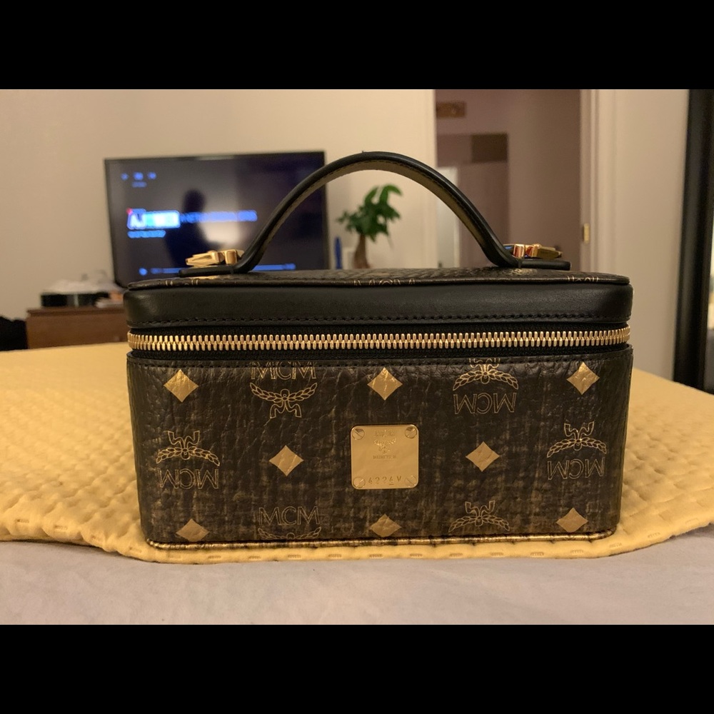 MCM Mini Rockstar Vanity Case in Visetos